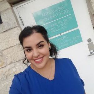 Meet your Posher, Lawrence